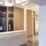 Acoustic Wood Slat Wall Panels Enhance Decor - 图片 2